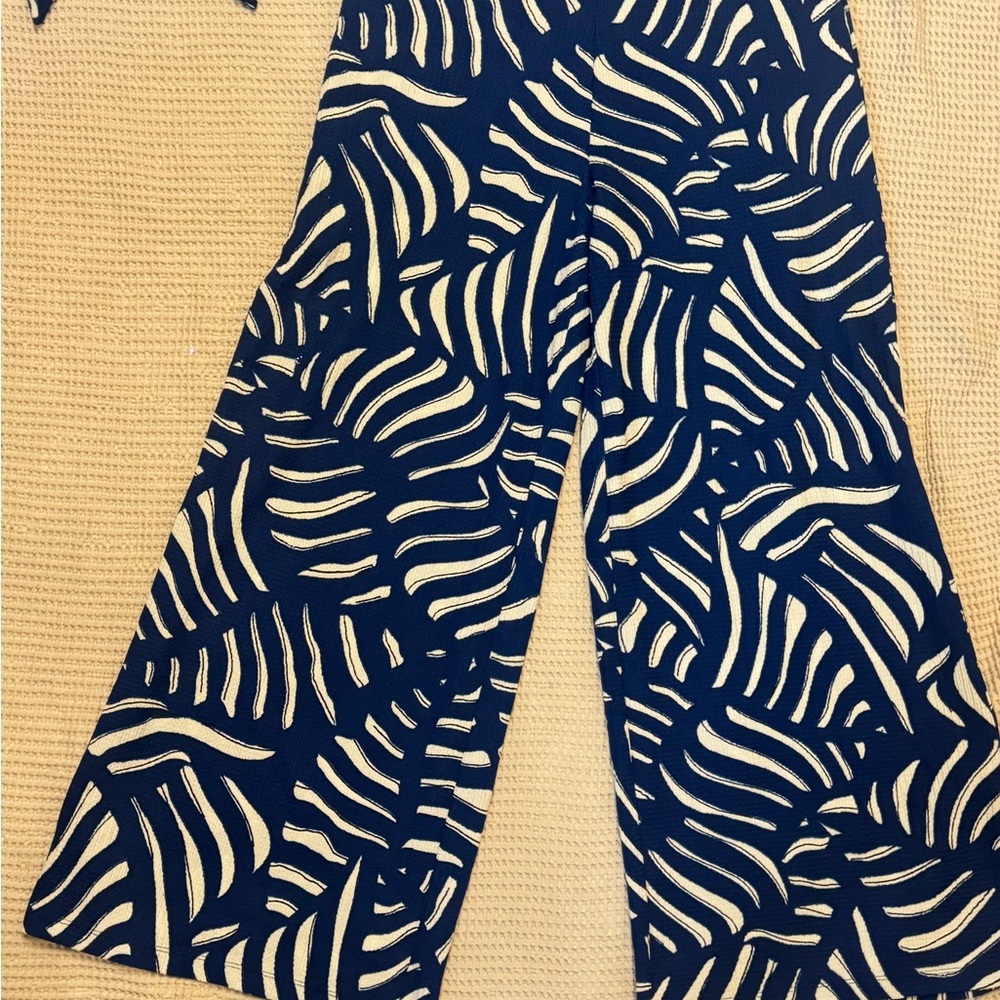 H&M Blue and White Patterned Pants